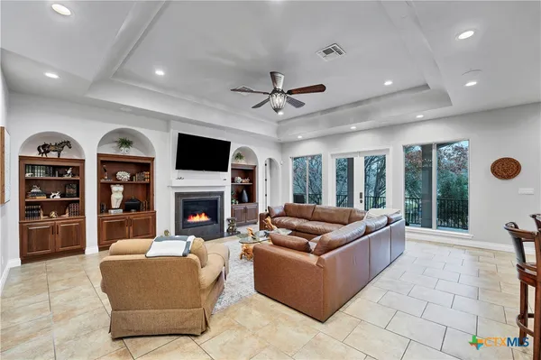 $1,850,000 | 514 Woodlake Drive, McQueeney, TX 78123