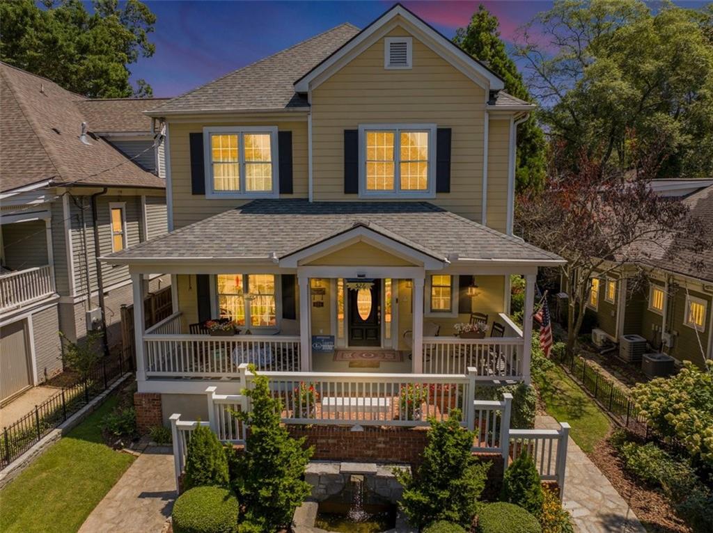 526 Hill Street Southeast Atlanta, GA 30312 - Photo 1 of 81 a front view of a house with garden