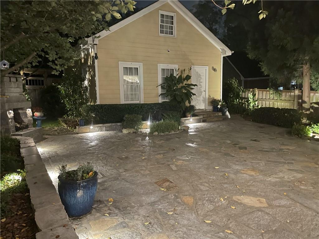 526 Hill Street Southeast Atlanta, GA 30312 - Photo 78 of 81 a view of a backyard with sitting area