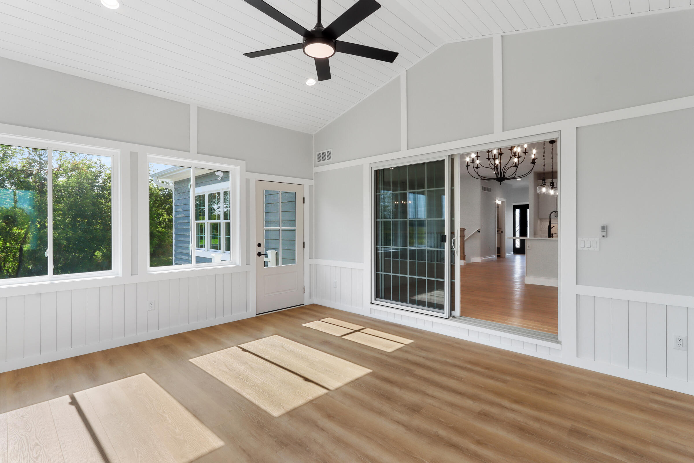 1703 Links Road Geneva, WI 53147 - Photo 21 of 43 IMG_1711