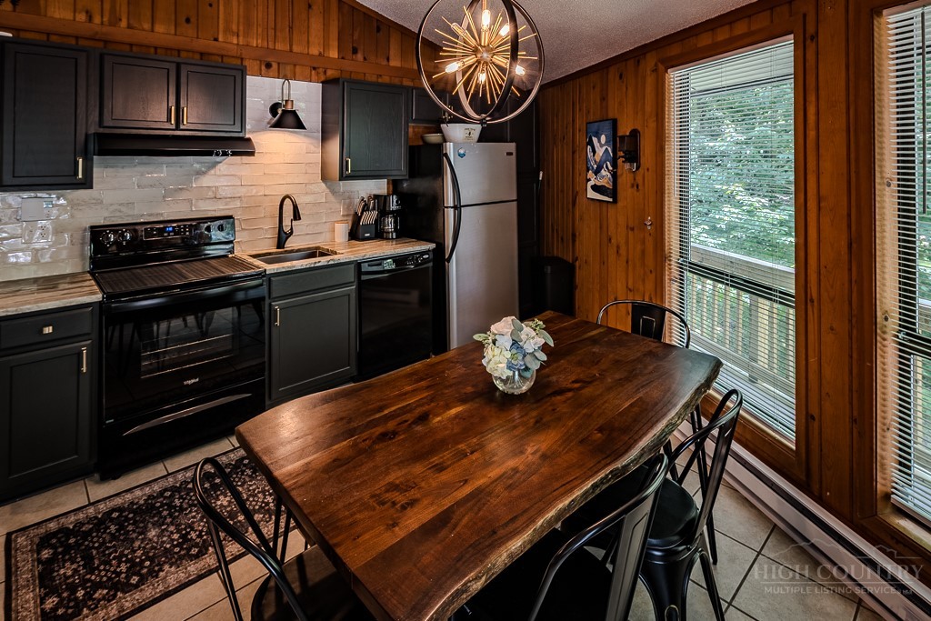 143 Hornbeam Road Beech Mountain, NC 28604 - Photo 5 of 38