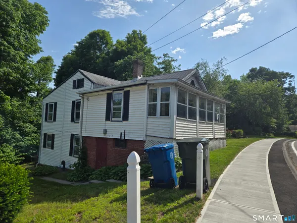 $149,900 | 160 Main Street, Berlin, CT 06037