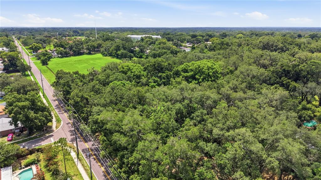 11211 Clay Pit Road Seffner, FL 33584 - Photo 18 of 23