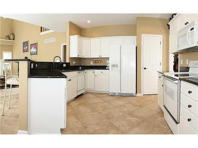 10674 Red Berry Court Fishers, IN 46037 - Photo 4 of 22 Gallery Image 4
