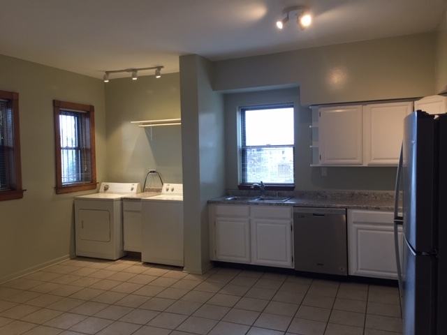 4012 North Sheridan Road, Unit 2N Chicago, IL 60613 - Photo 11 of 22