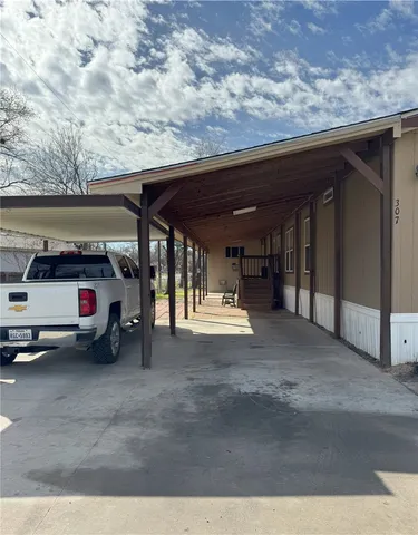 $1,350 | 307 West Pease Street, Bryan, TX 77803