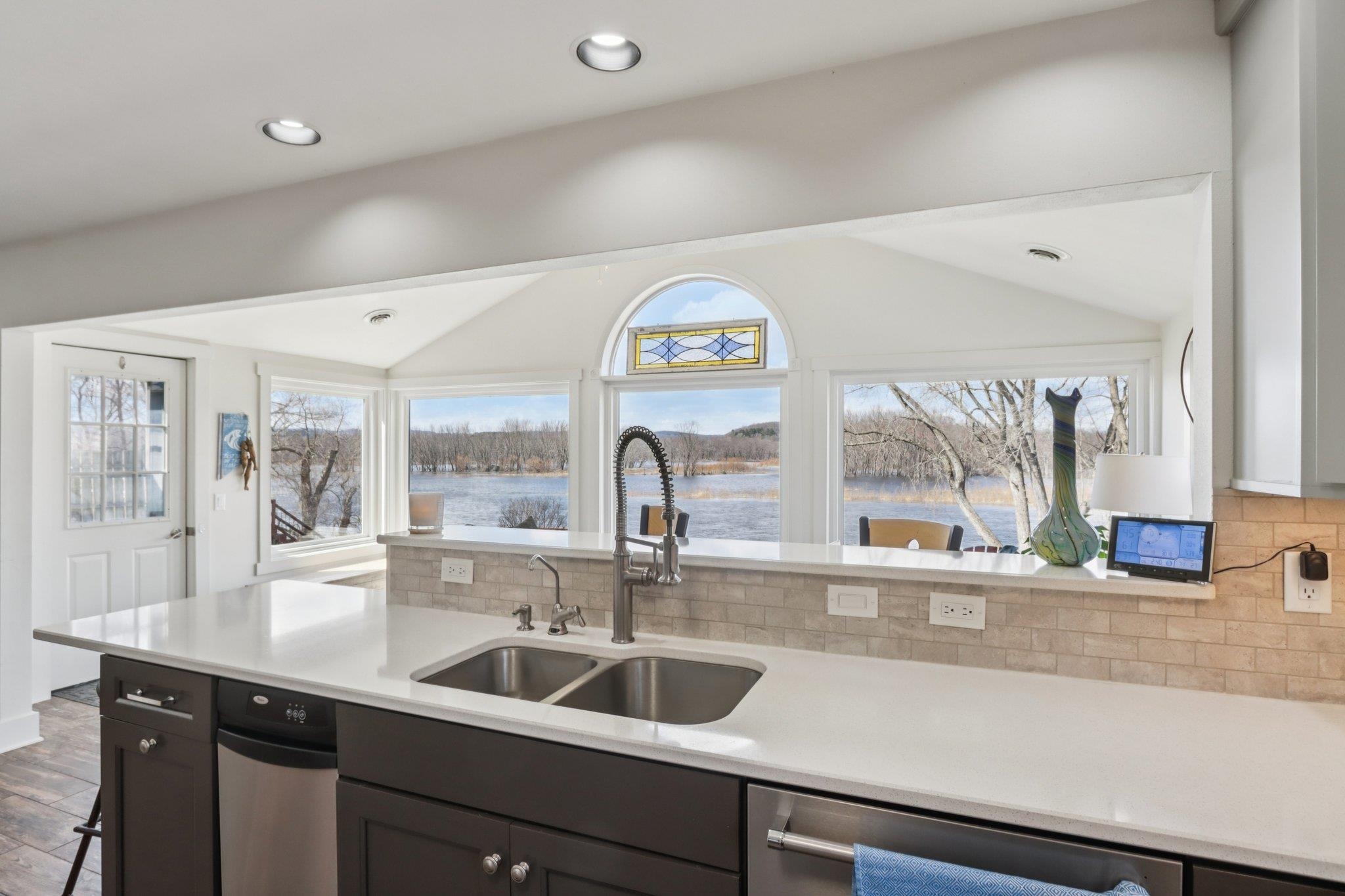 W10126 Schiefelbein Road Poynette, WI 53955 - Photo 5 of 42