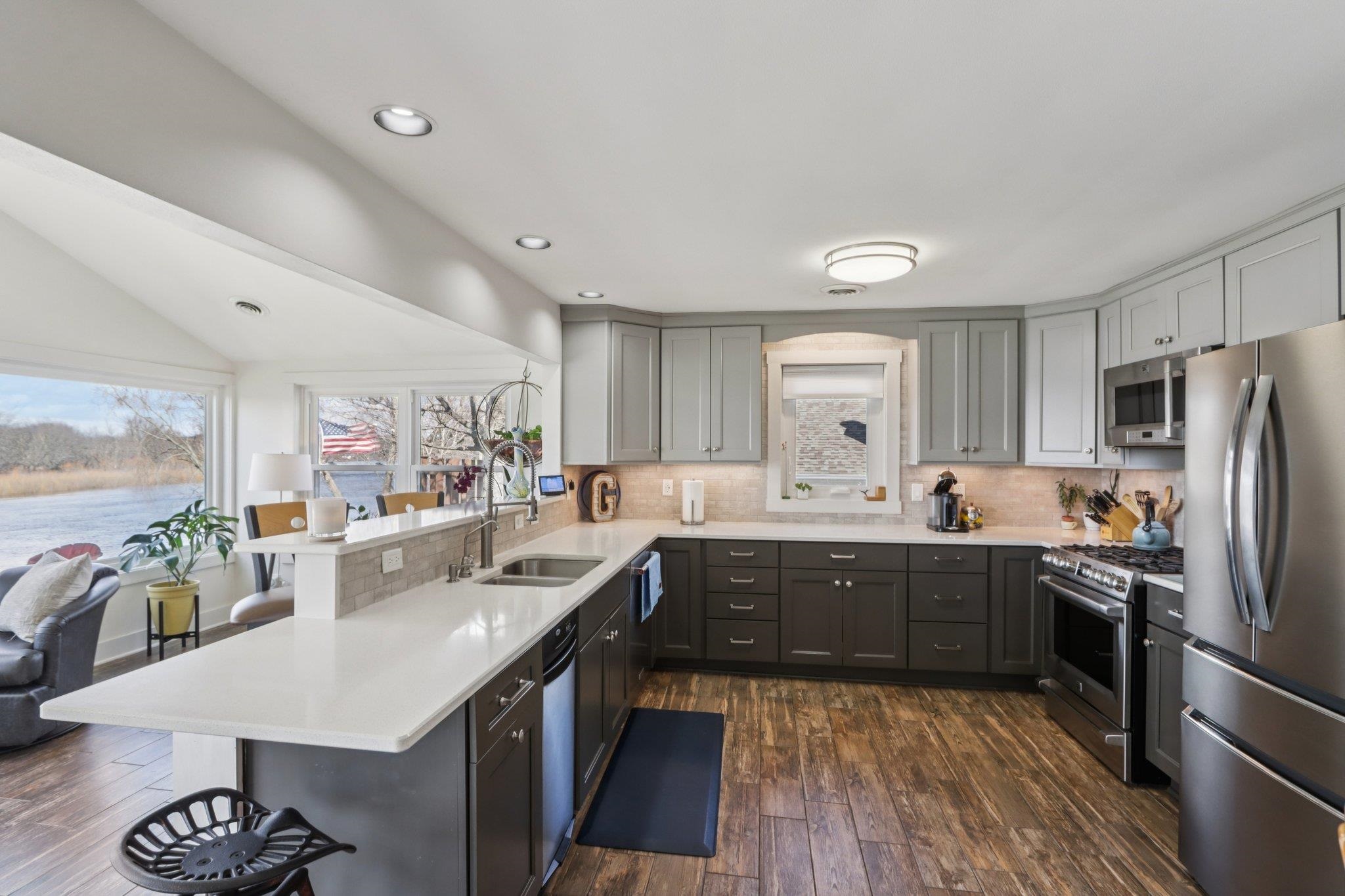 W10126 Schiefelbein Road Poynette, WI 53955 - Photo 6 of 42