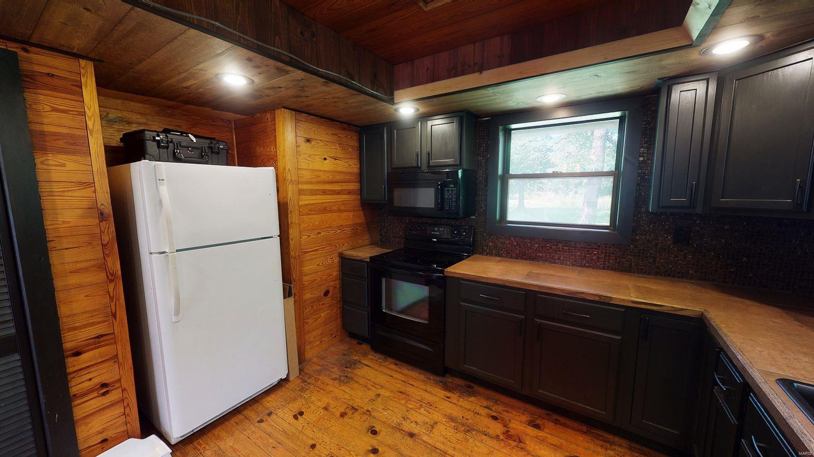 23275 Double Arch Road New Douglas, IL 62074 - Photo 11 of 37 Gallery Image 11