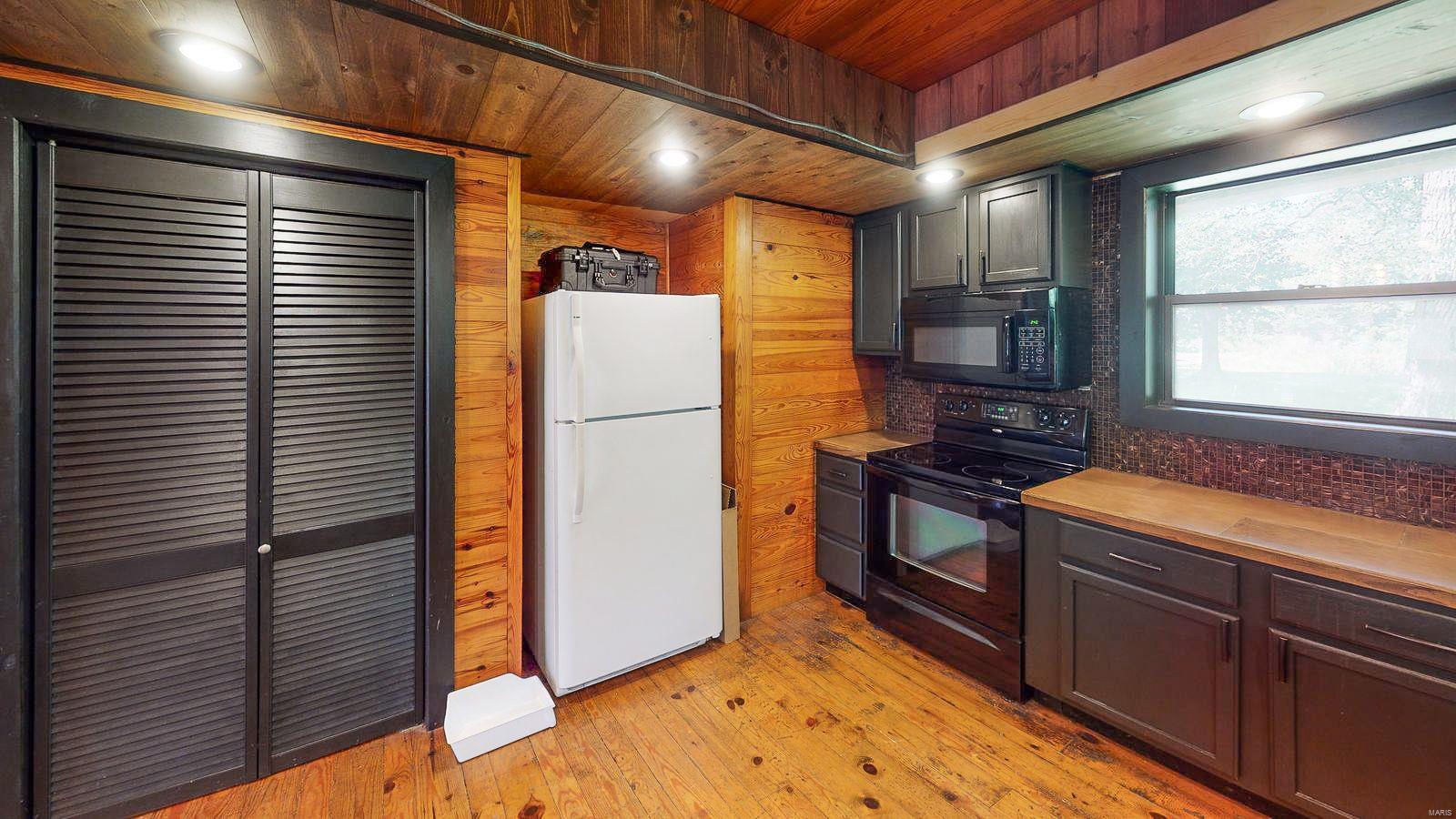 23275 Double Arch Road New Douglas, IL 62074 - Photo 12 of 37 Gallery Image 12