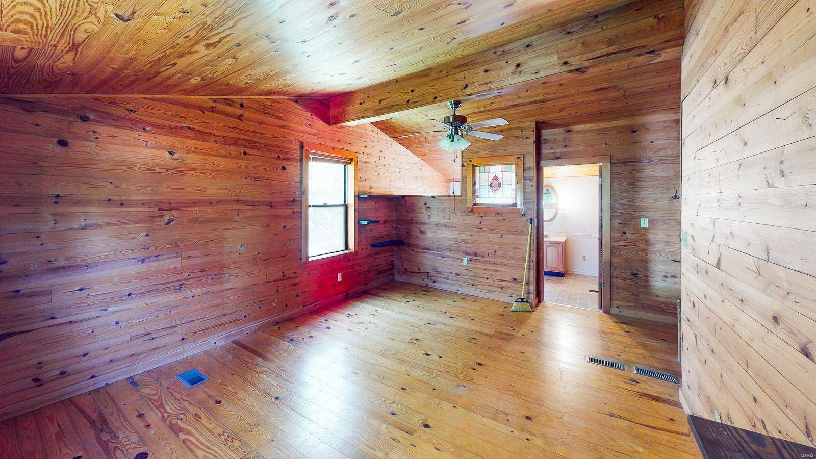 23275 Double Arch Road New Douglas, IL 62074 - Photo 20 of 37 Gallery Image 20