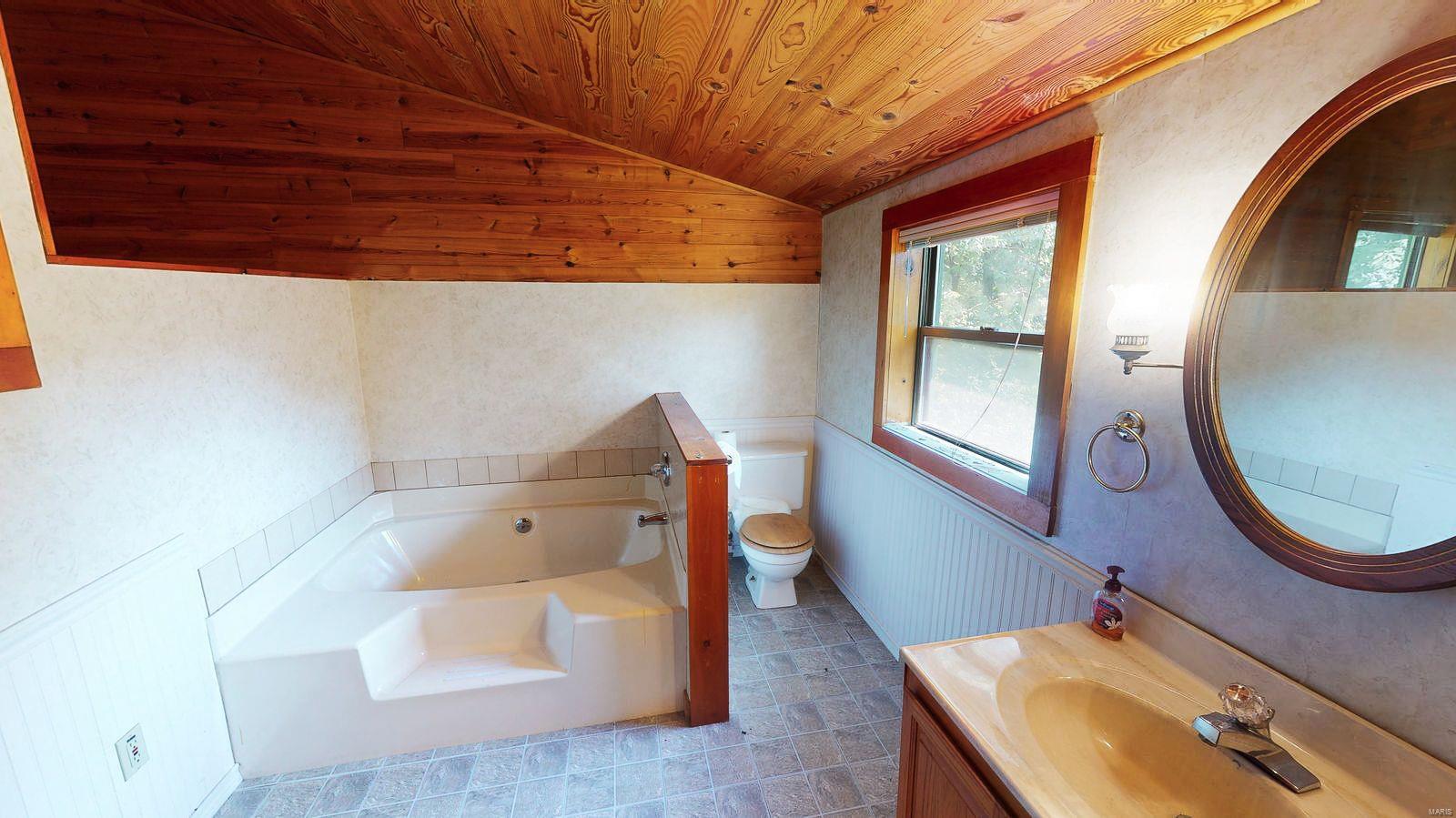 23275 Double Arch Road New Douglas, IL 62074 - Photo 26 of 37 Gallery Image 26