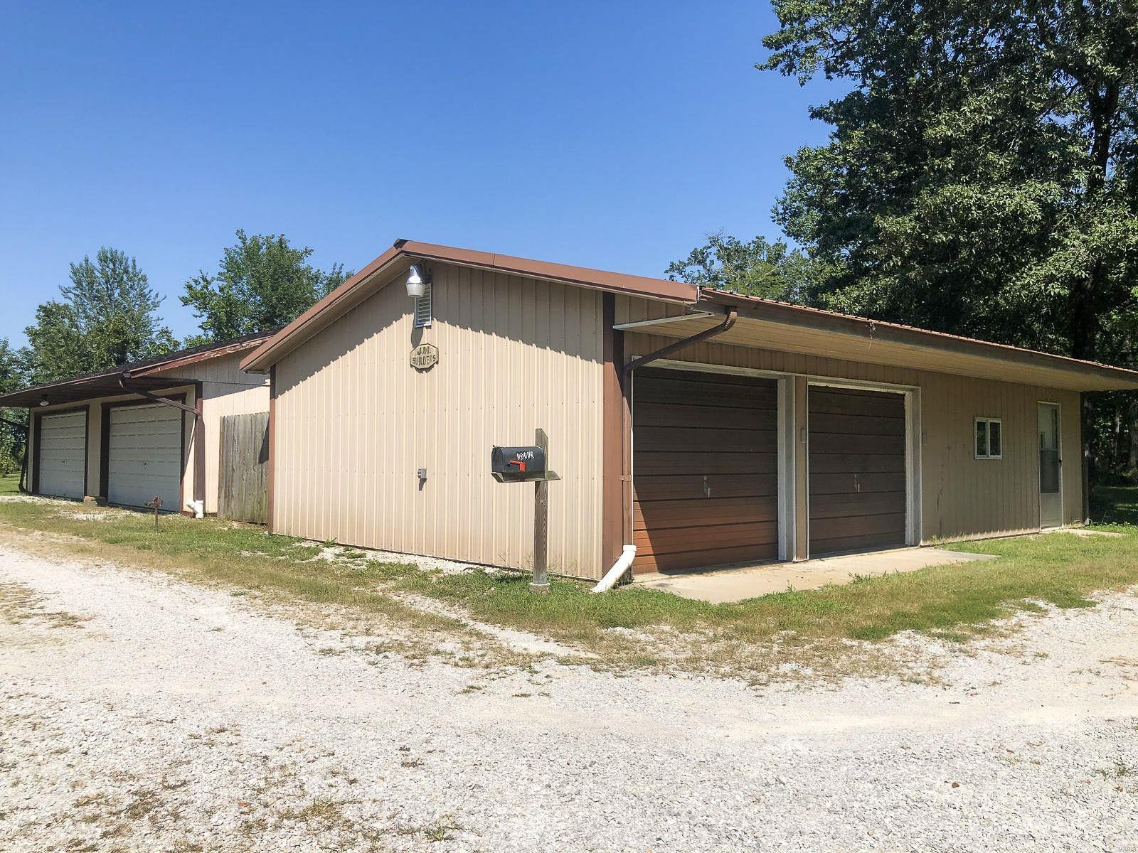 23275 Double Arch Road New Douglas, IL 62074 - Photo 32 of 37 Gallery Image 32