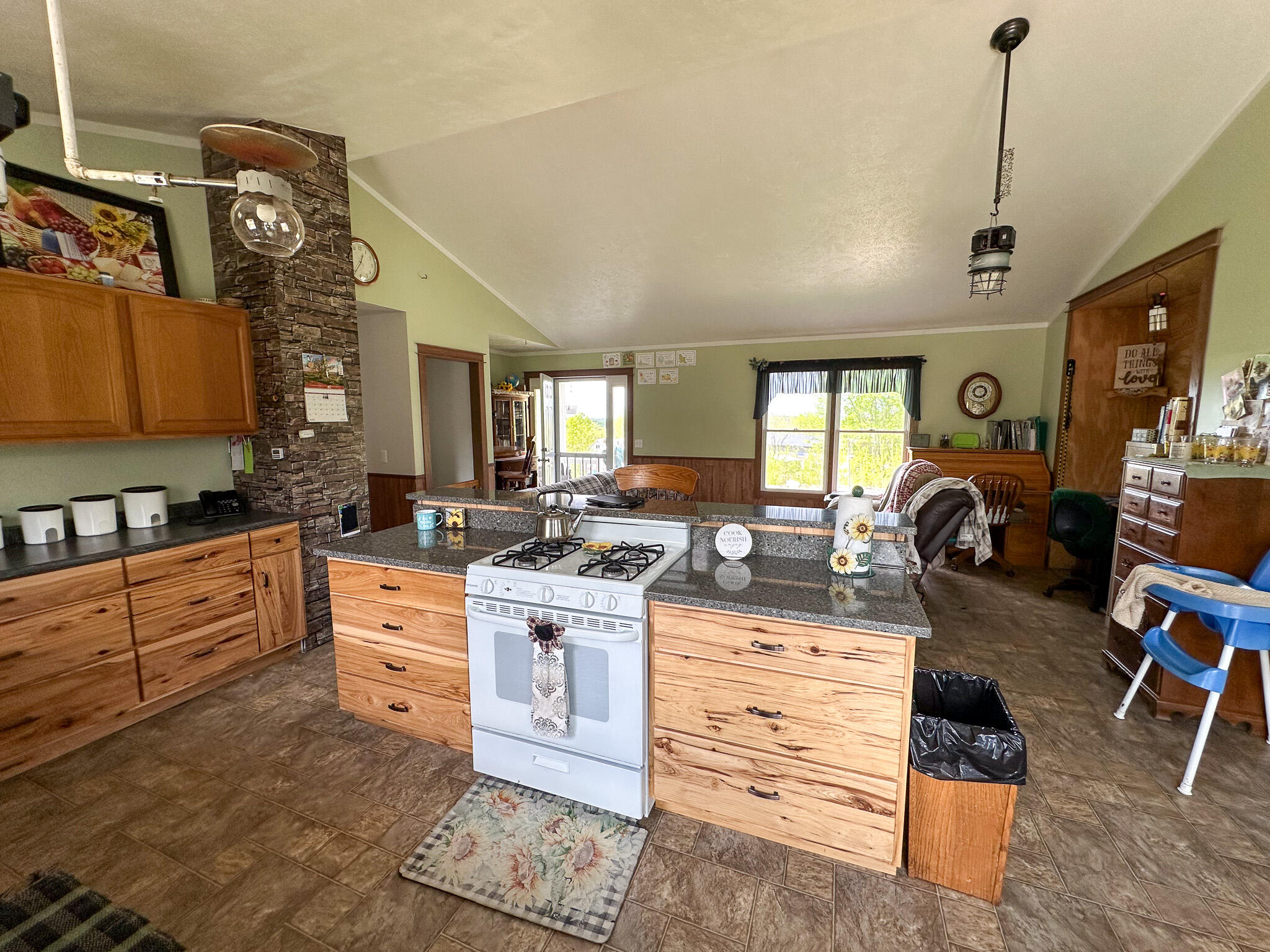 5320 East 18 Road Manton, MI 49663 - Photo 14 of 57 Kitchen 5