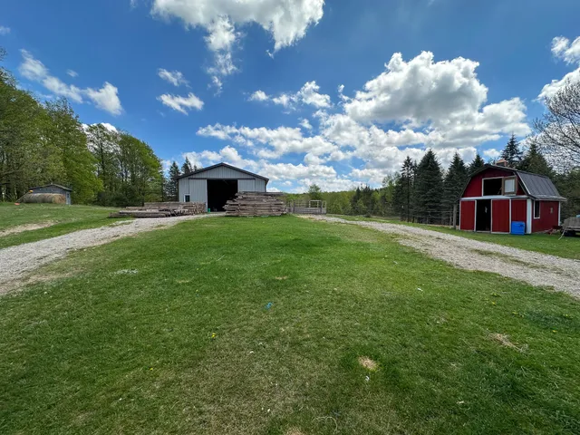 $575,000 | 5320 East 18 Road, Manton, MI 49663