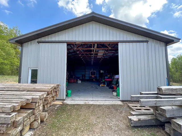 $575,000 | 5320 East 18 Road, Manton, MI 49663