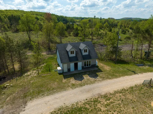 $575,000 | 5320 East 18 Road, Manton, MI 49663