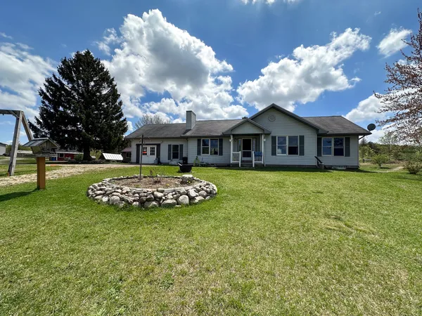 $500,000 | 5320 East 18 Road, Manton, MI 49663