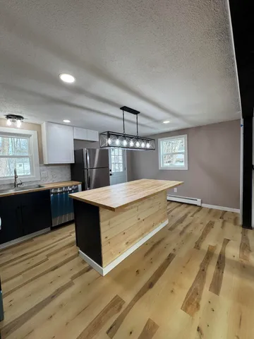 $499,900 | 6 Phillip Street, Scarborough, ME 04074