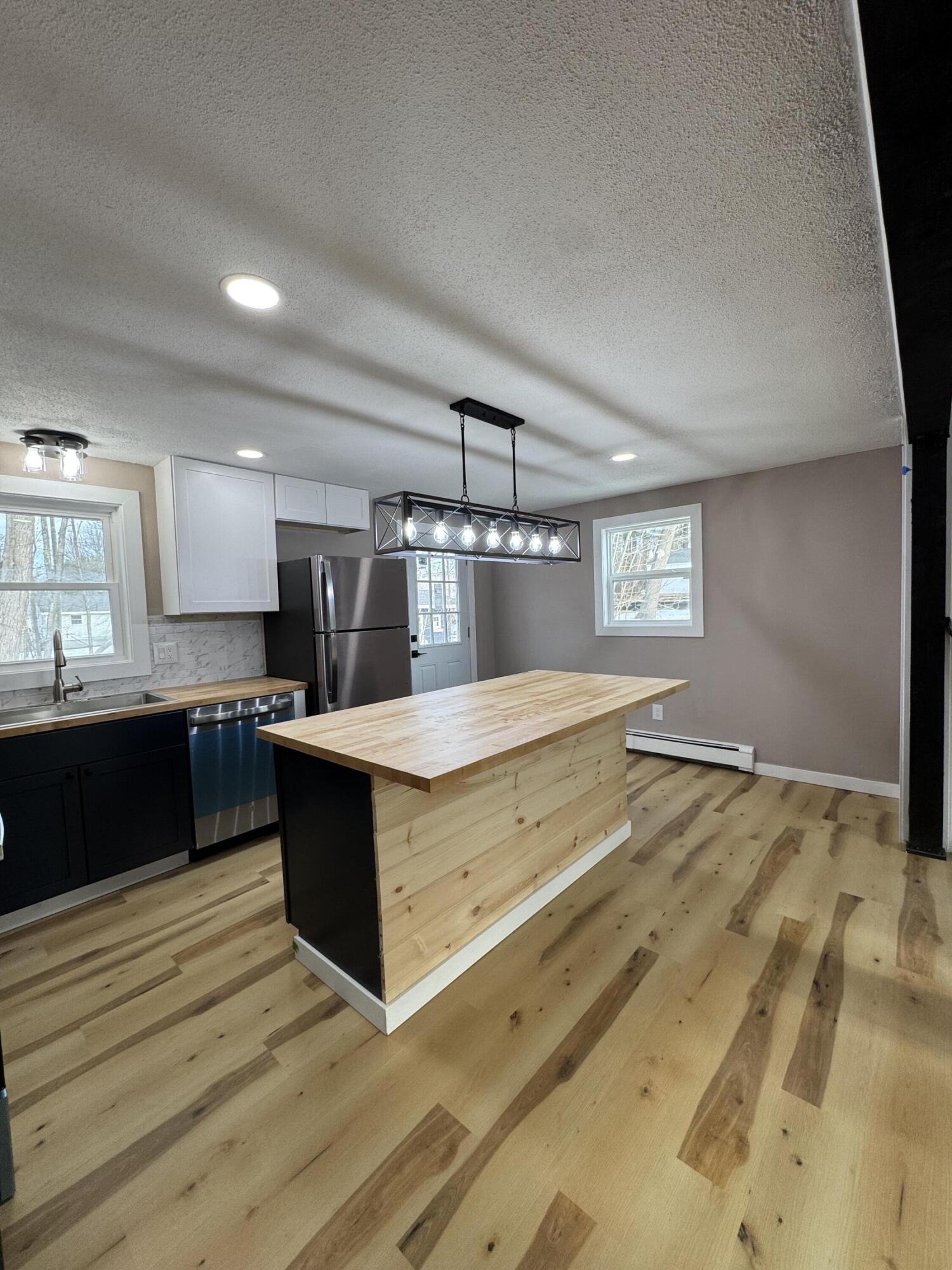 6 Phillip Street Scarborough, ME 04074 - Photo 10 of 21 IMG_5467