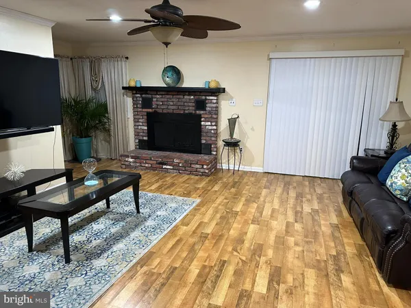 $349,900 | 4 East Clairmont Drive, Newark, DE 19702