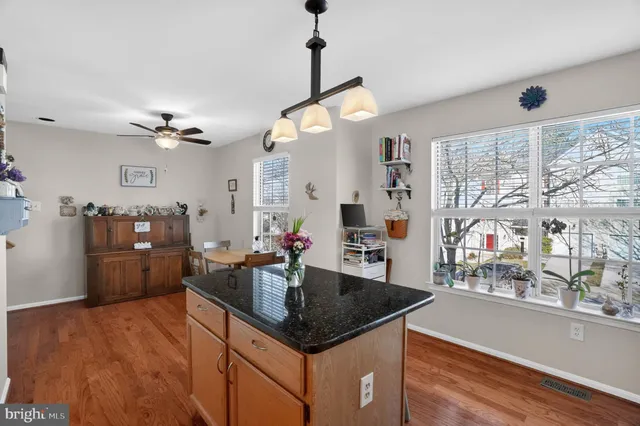 $530,000 | 5327 Chase Lions Way, Columbia, MD 21044