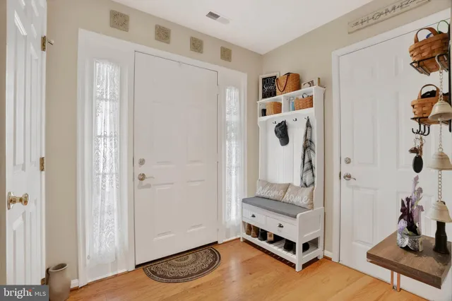 $530,000 | 5327 Chase Lions Way, Columbia, MD 21044