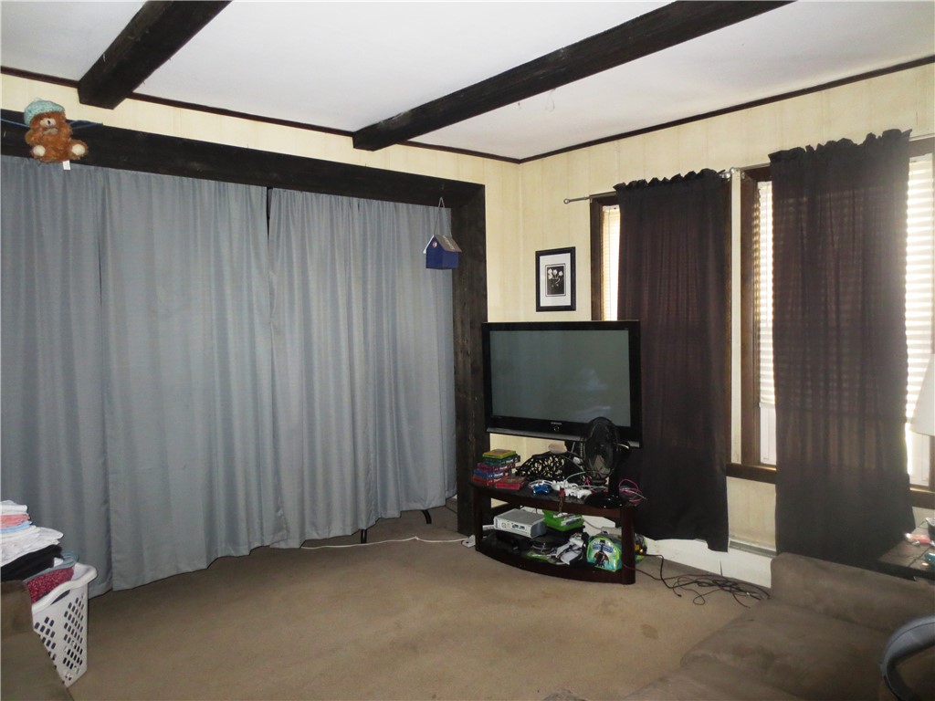 22 Woonsocket Hill Road North Smithfield, RI 02896 - Photo 11 of 18