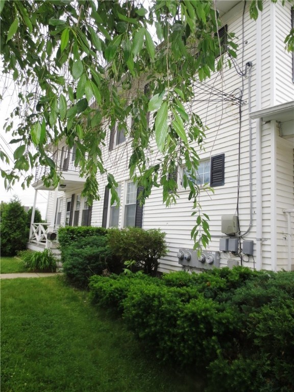 22 Woonsocket Hill Road North Smithfield, RI 02896 - Photo 3 of 18