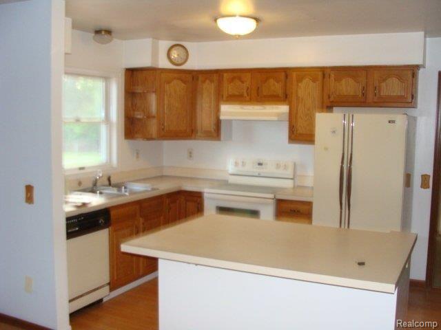 19748 Boetger Road Manchester, MI 48158 - Photo 8 of 14 kitchen.JPG