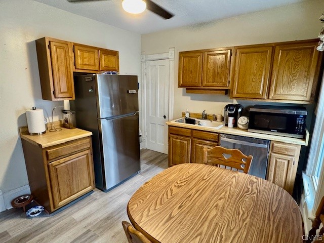 521 Main Street Oneida, NY 13421 - Photo 17 of 31 Stove, NEW refrigerator & dishwasher