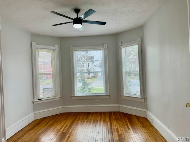 521 Main Street Oneida, NY 13421 - Photo 9 of 31 Large bedroom - down with closet