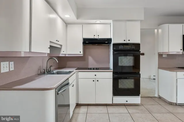 $575,000 | 51 Arneys Mt Road, Pemberton, NJ 08068