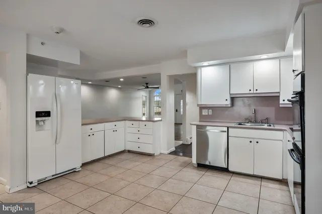 $575,000 | 51 Arneys Mt Road, Pemberton, NJ 08068