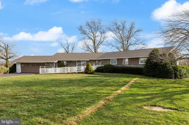 $575,000 | 51 Arneys Mt Road, Pemberton, NJ 08068