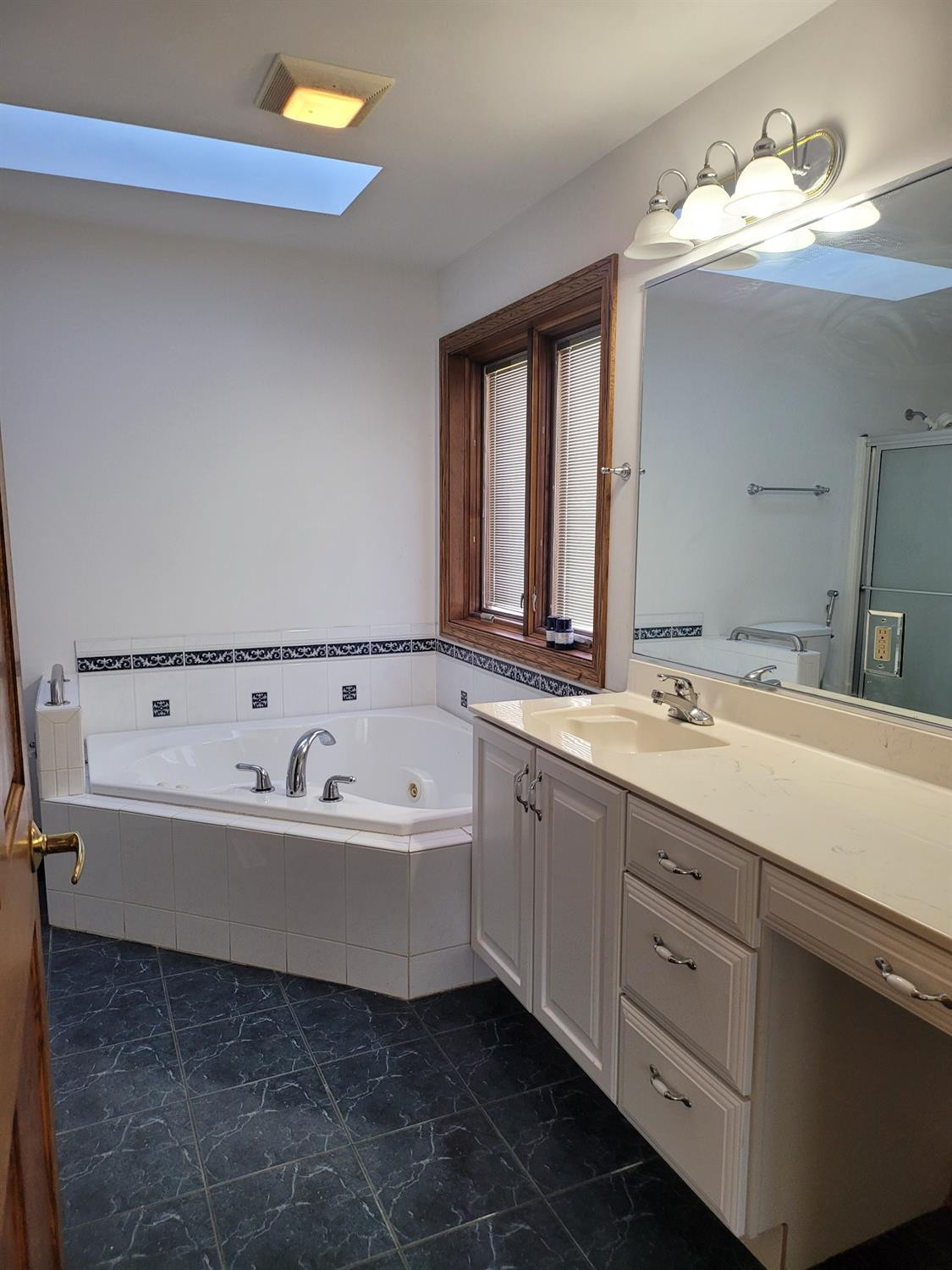 10349 Sutton Place Munster, IN 46321 - Photo 13 of 32 1125x1500