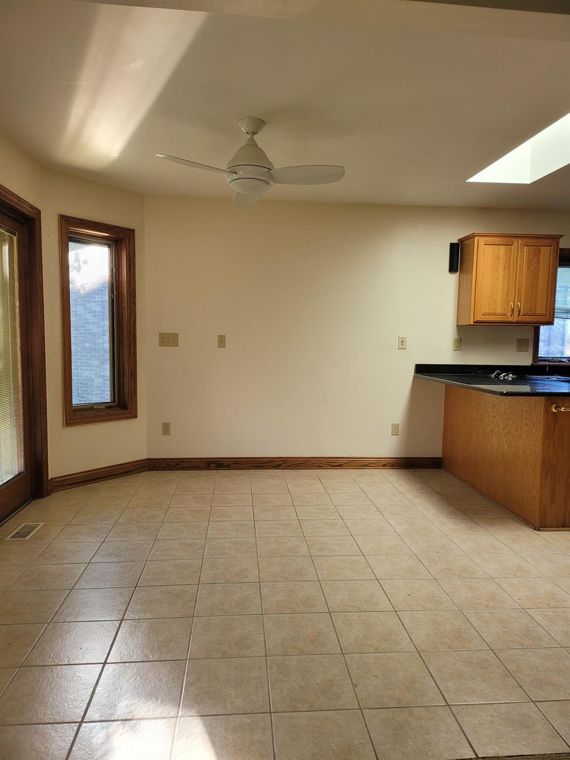 10349 Sutton Place Munster, IN 46321 - Photo 9 of 32 1125x1500