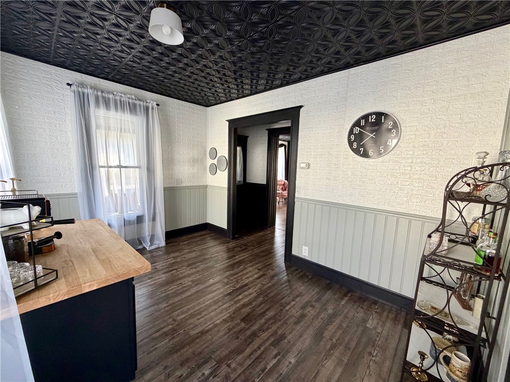 2048 Ridge Road Ontario, NY 14519 - Photo 7 of 47 Formal dining room