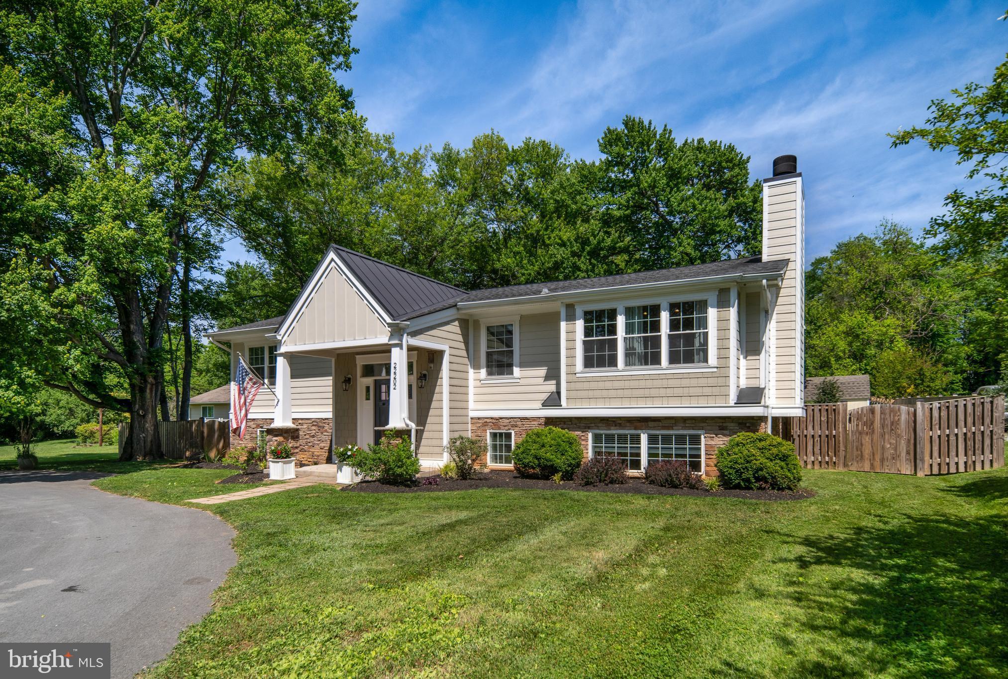 22202 Newlin Mill Road Middleburg, VA 20117 - Photo 2 of 37