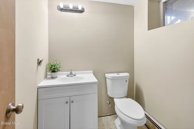 $349,900 | 54 Normanside Drive, Albany, NY 12208