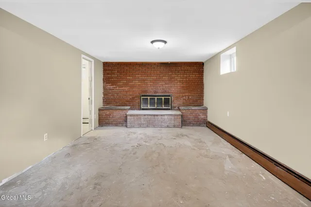 $349,900 | 54 Normanside Drive, Albany, NY 12208