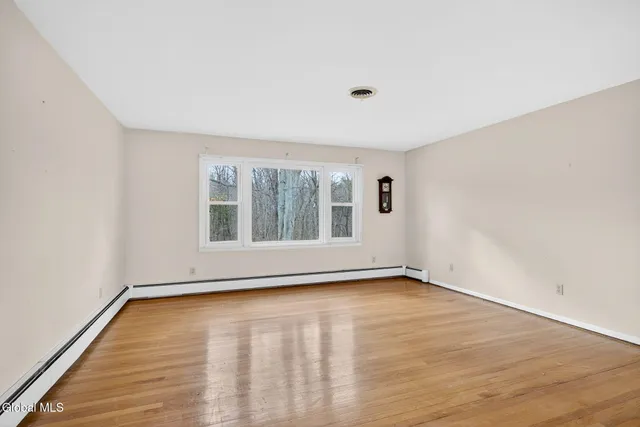 $349,900 | 54 Normanside Drive, Albany, NY 12208