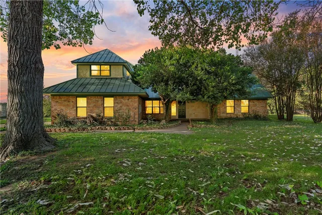 $1,485,000 | 3716 River Bend Lane, Waco, TX 76705