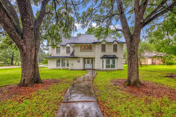 $389,990 | 561 Brandon Road, Conroe, TX 77302