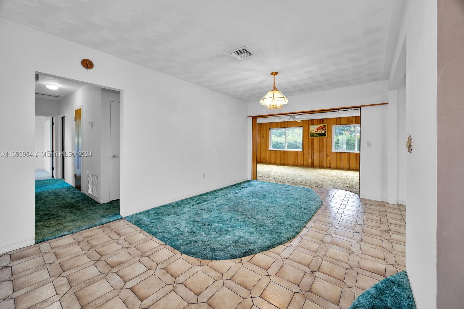 8510 Southwest 45th Street Miami, FL 33155 - Photo 8 of 28 Gallery Image 8