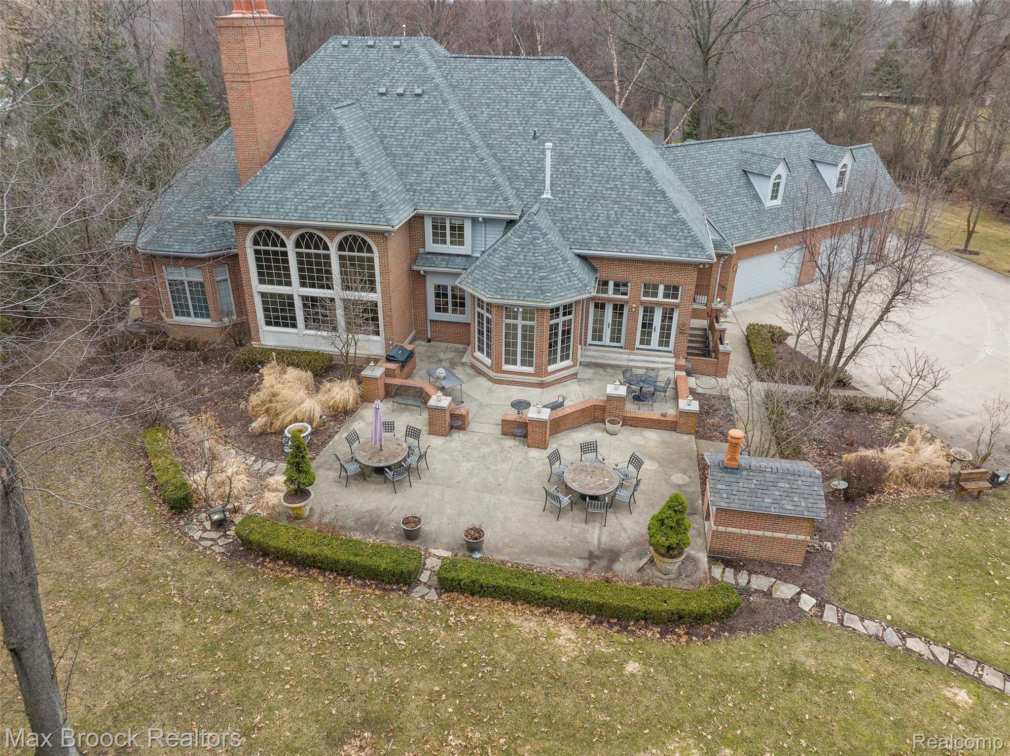 28501 West 14 Mile Road Farmington, MI 48334 - Photo 60 of 67 28501 14 Mile Exterior-4.jpg
