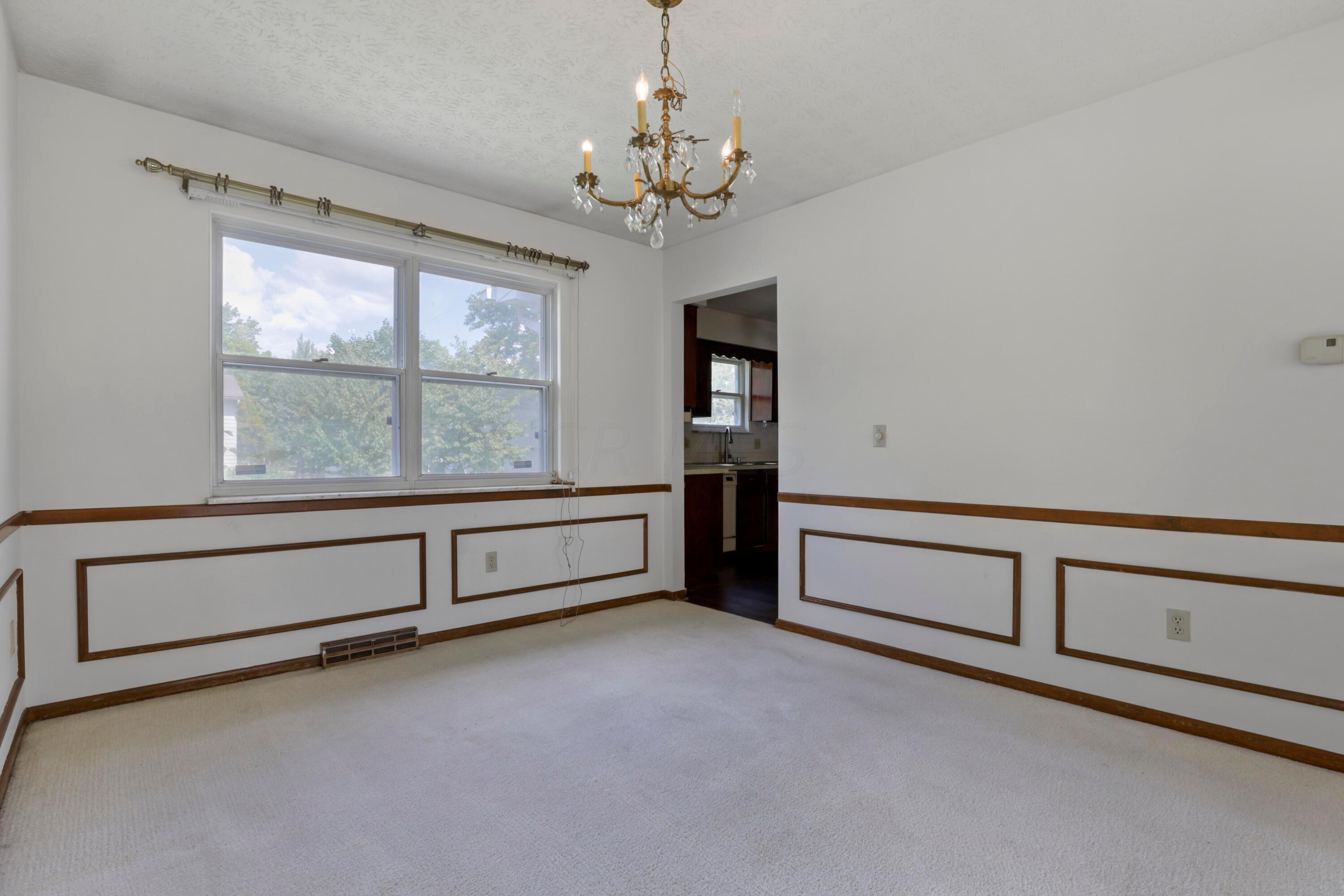 1866 Dorsetshire Road Columbus, OH 43229 - Photo 24 of 44 IMG_9691