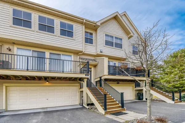 $269,900 | 4615 Victor Path, Unit 6, Hugo, MN 55038