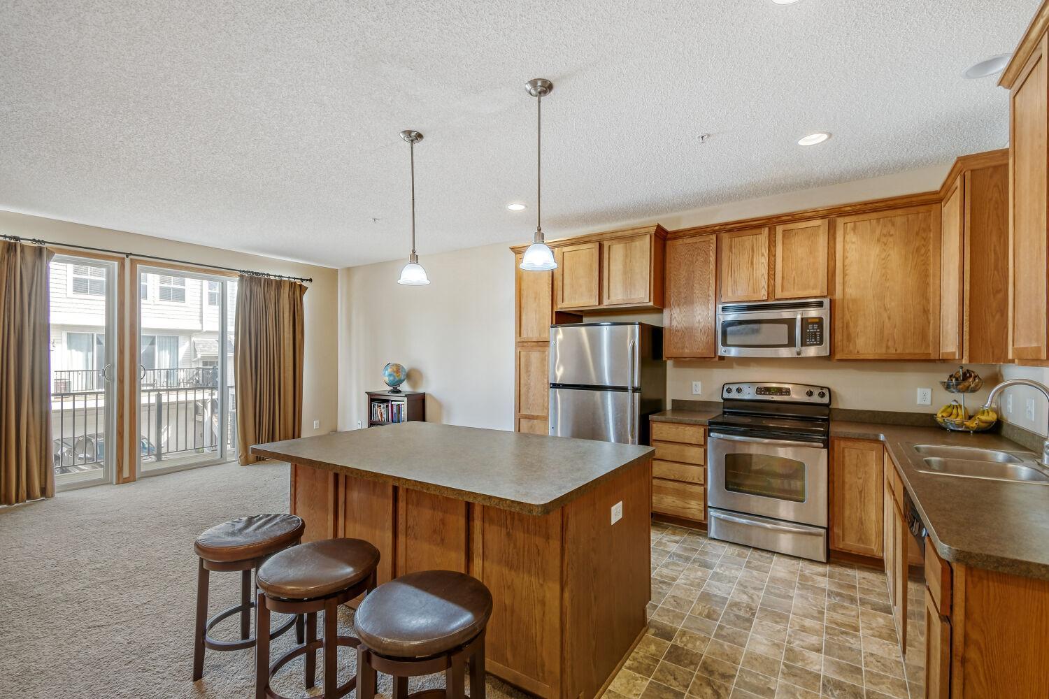 4615 Victor Path, Unit 6 Hugo, MN 55038 - Photo 12 of 34
