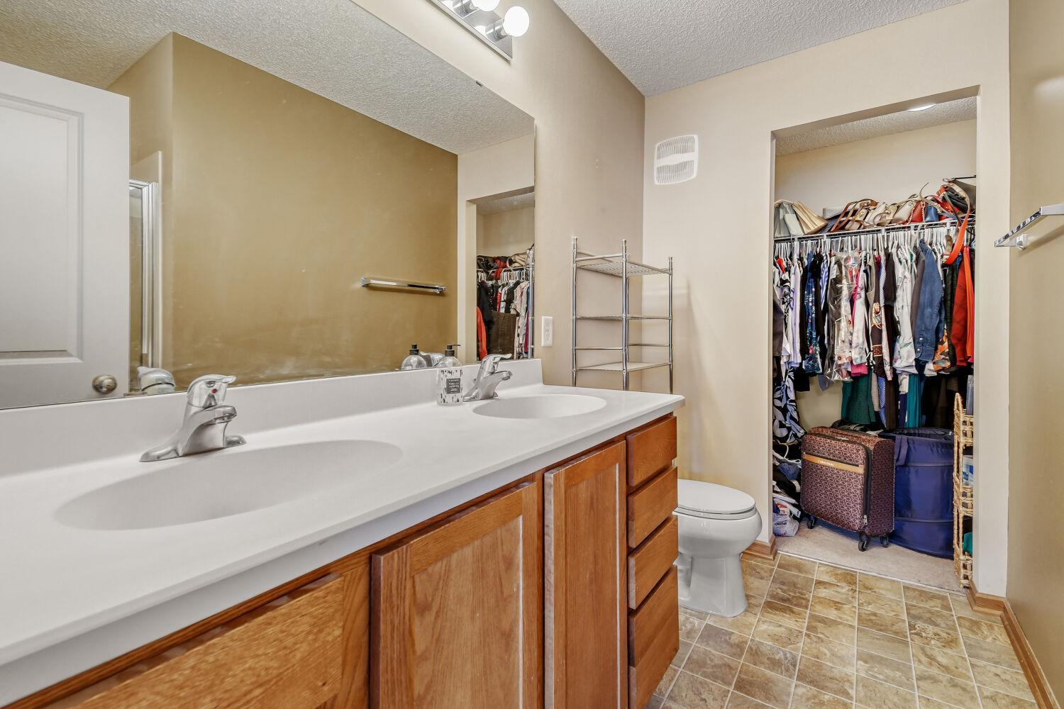 4615 Victor Path, Unit 6 Hugo, MN 55038 - Photo 20 of 34